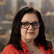 Headshot of attorney Helen R. Davis